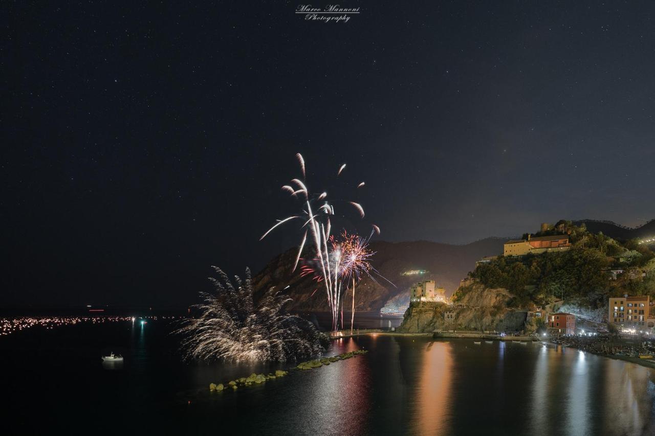 Hotel Meuble Agavi Монтероссо-аль-Маре Екстер'єр фото